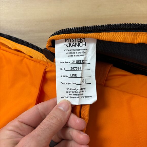 Mystery Ranch Disrict 24 EUC backpack clamshell hiking commuter travel Cordura - Picture 9 of 11